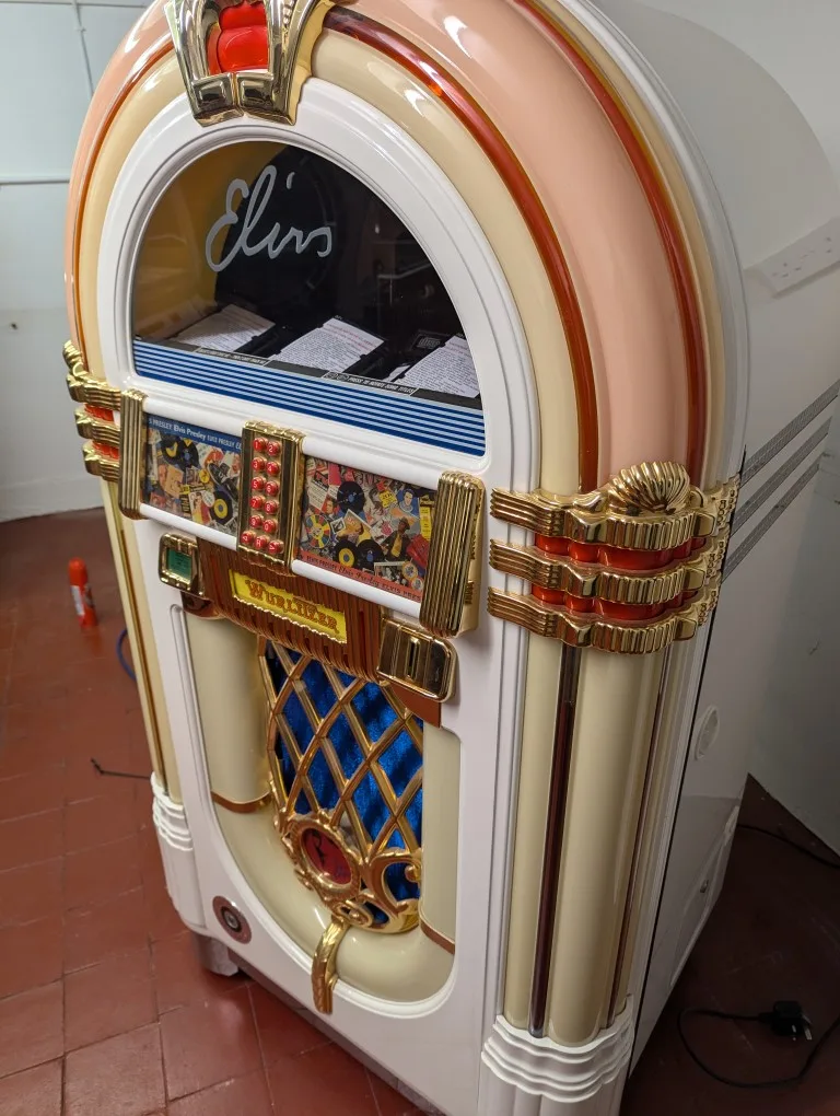 Wurlitzer "one more time" Elvis Presley ltd edition in white / gold